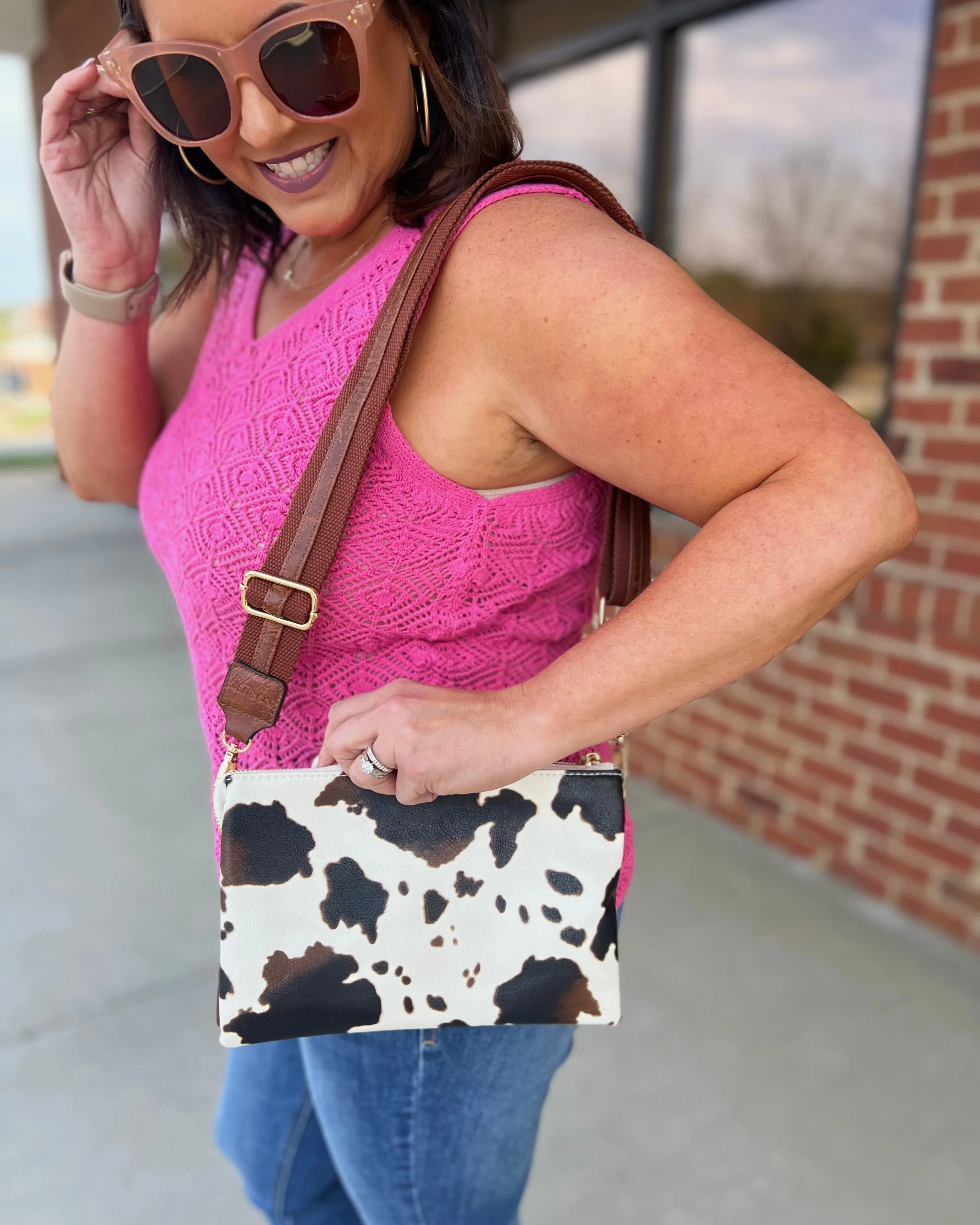 Izzy Crossbody in Cow/Brown w/ Guitar Strap