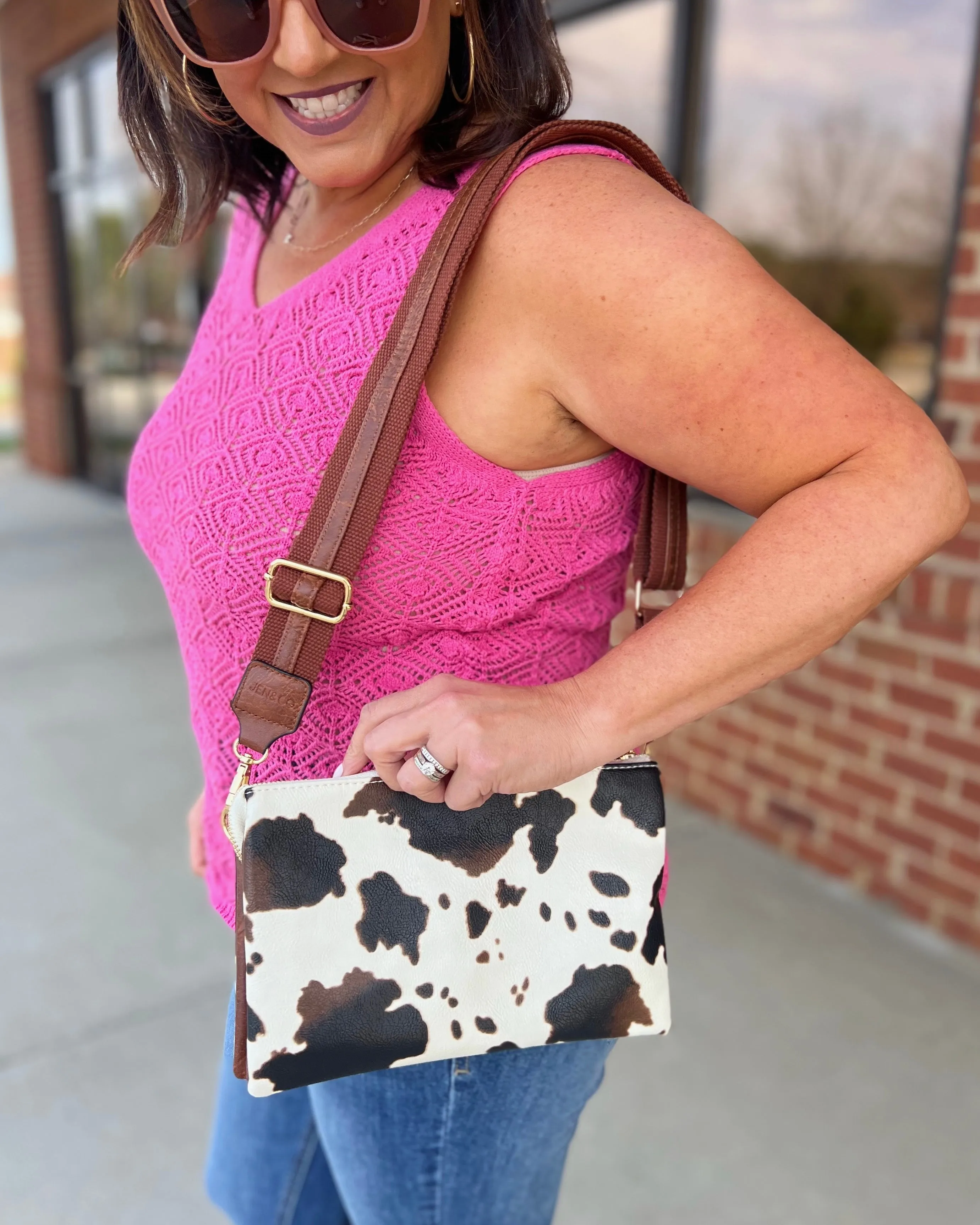 Izzy Crossbody in Cow/Brown w/ Guitar Strap